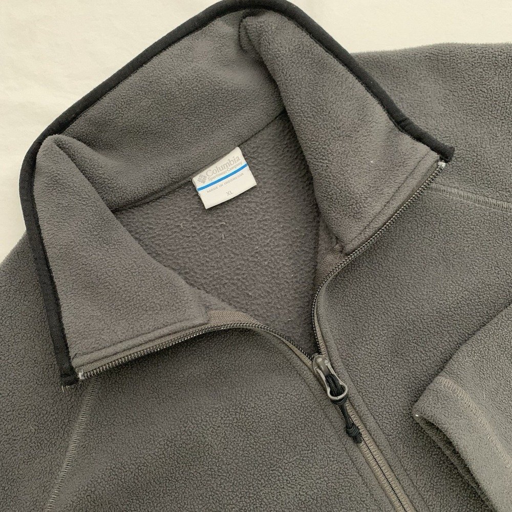 Columbia Women's Size XL Gray Fleece‎ Jacket Full Zip Pockets Outdoor Hiking